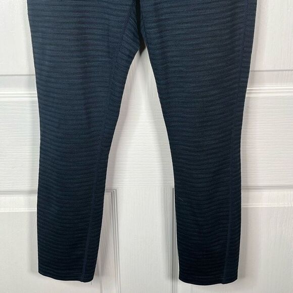 Athleta 3/4 Athletic Leggings Sz M Black Blue Striped - Picture 5 of 9